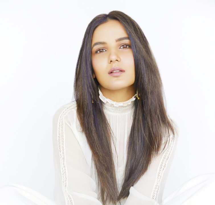 I am very angry at Abhinav and so proud of Aly: Jasmin Bhasin