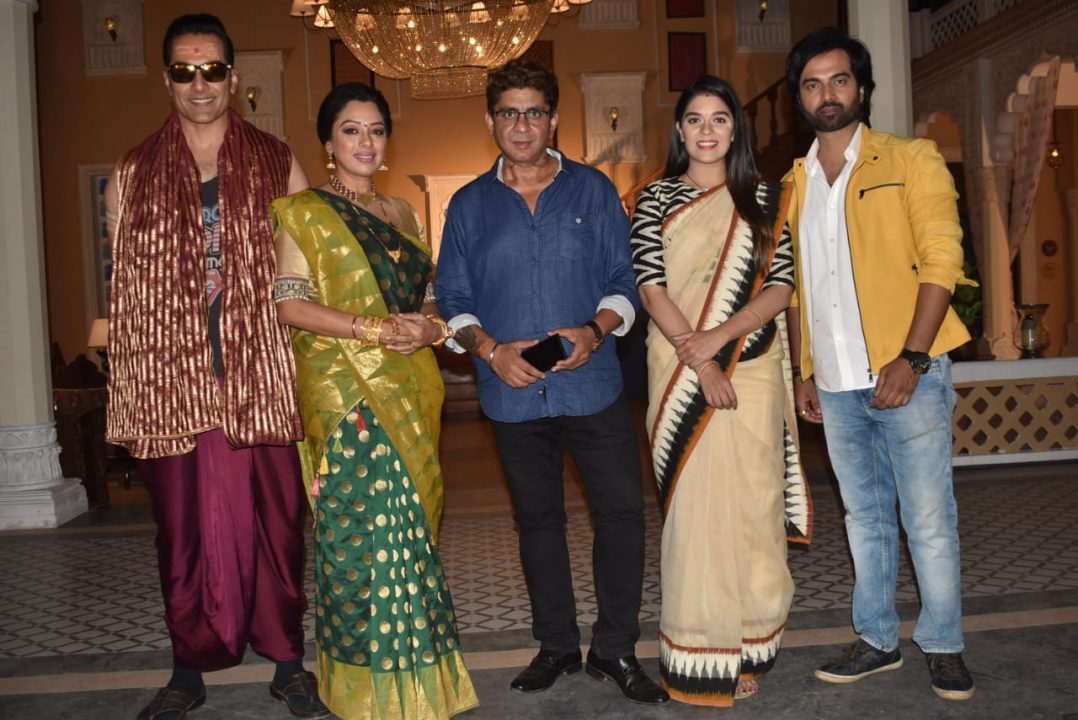 Cast Of Anupamaa On Set Of Mann Ki Awaaz Pratigya 2 To Greet Pooja Gor And Arhaan Behl, See Pictures
