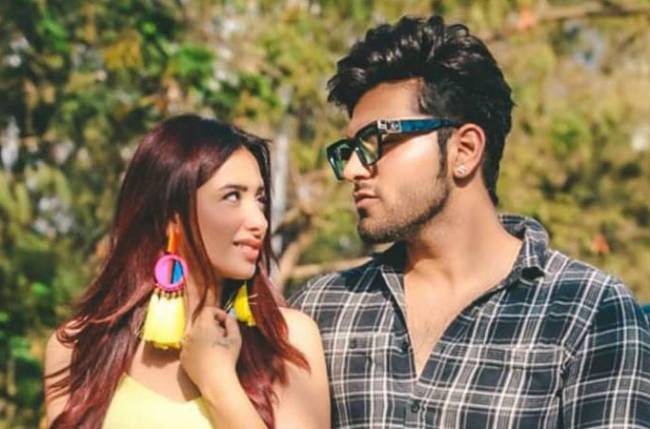 Mahira Sharma And Paras Chhabra Are All Set To Star In Amaal Malik’s Music Video