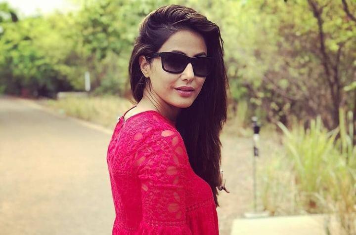 Hina Khan Shared An Emotional Post Describing How ‘Helpless’ She Feels For Being Unable To Comfort Her